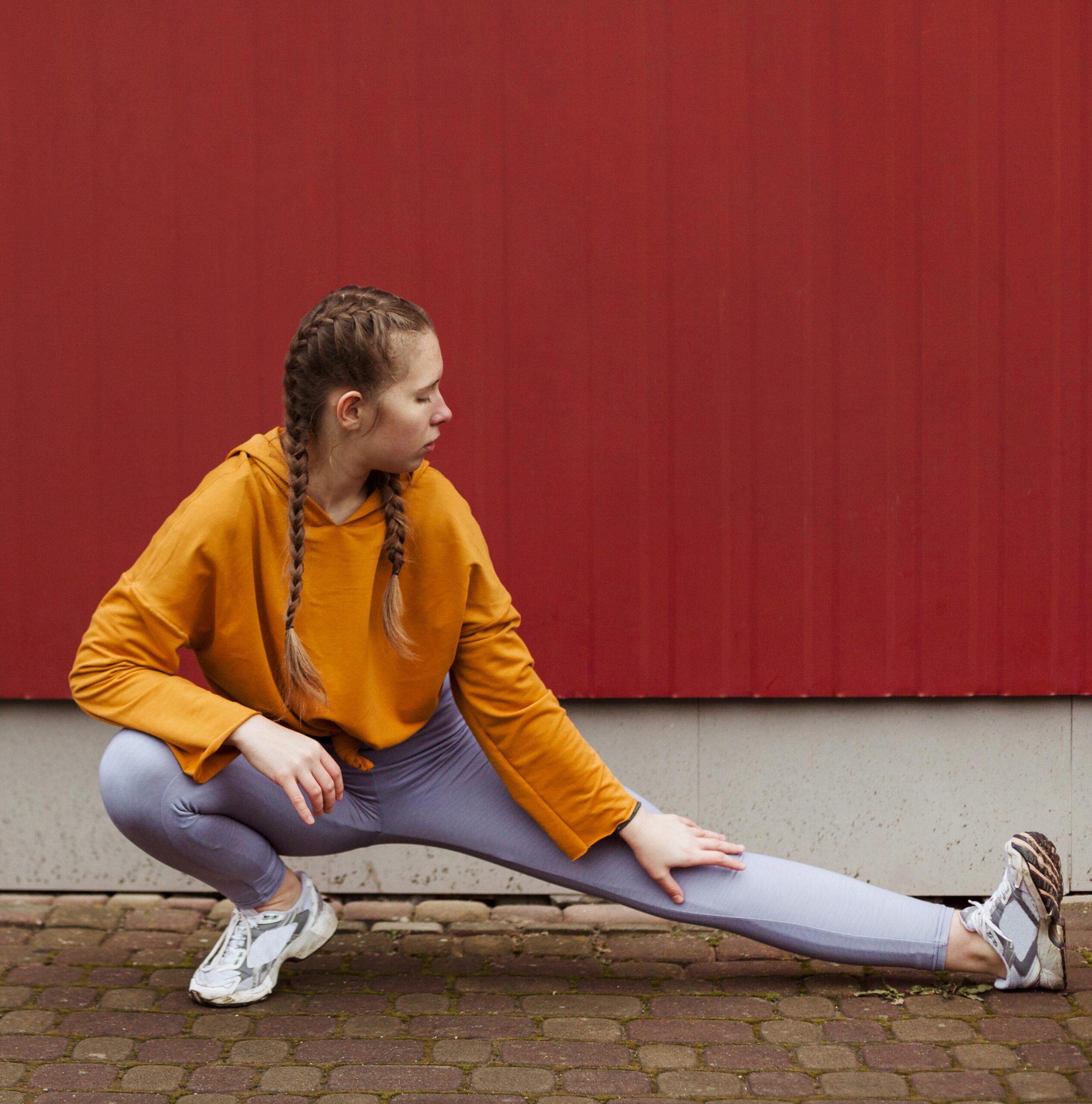 teenagers-working-out-outdoors1